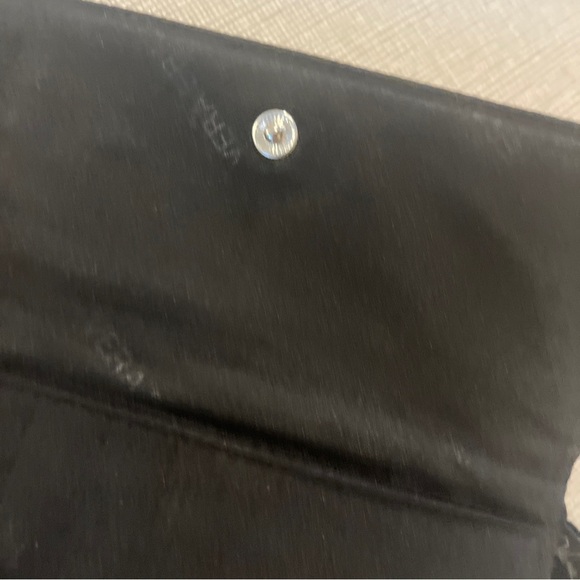 Vera Bradley Push Lock Wristlet Wallet  in "Lola" Pattern Zipper Nice - Picture 4 of 11